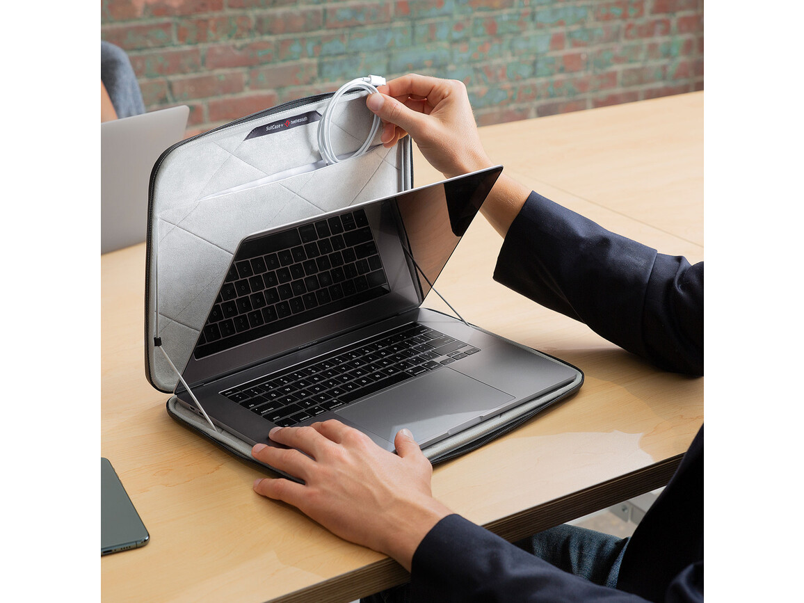 Twelve South SuitCase, Hartschalentasche für Macbook Pro/Air 13&quot;&gt;