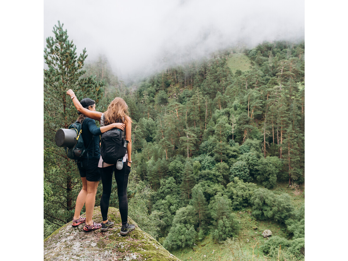 JBL Clip4 ECO, Bluetooth-Lautsprecher mit Karabinerhaken, weiß>