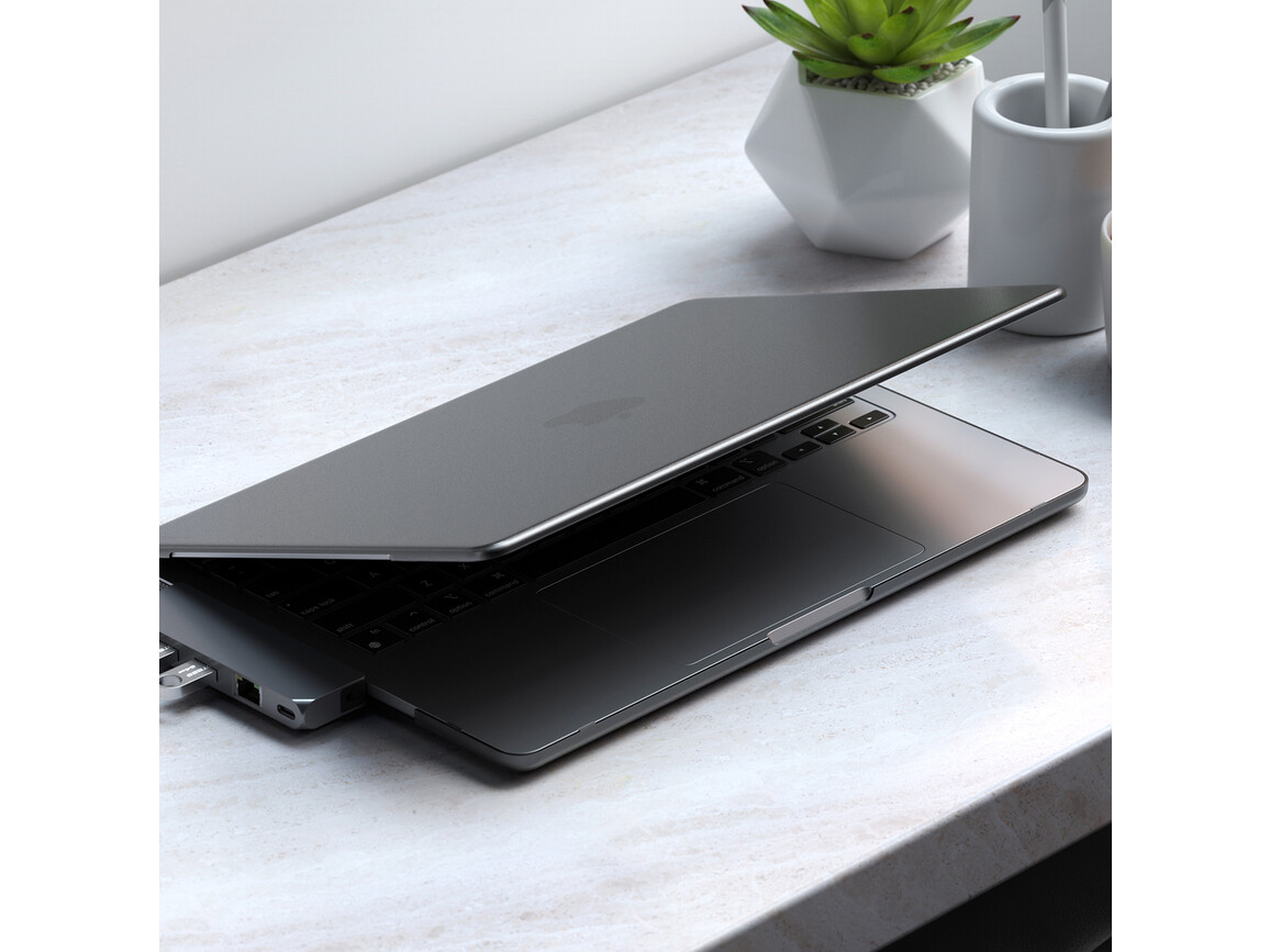 Satechi Eco Hardshell Case for MacBook Air 13" M2, dark Satechi Eco Hardshell Case for MacBook Air 13" M2, dark