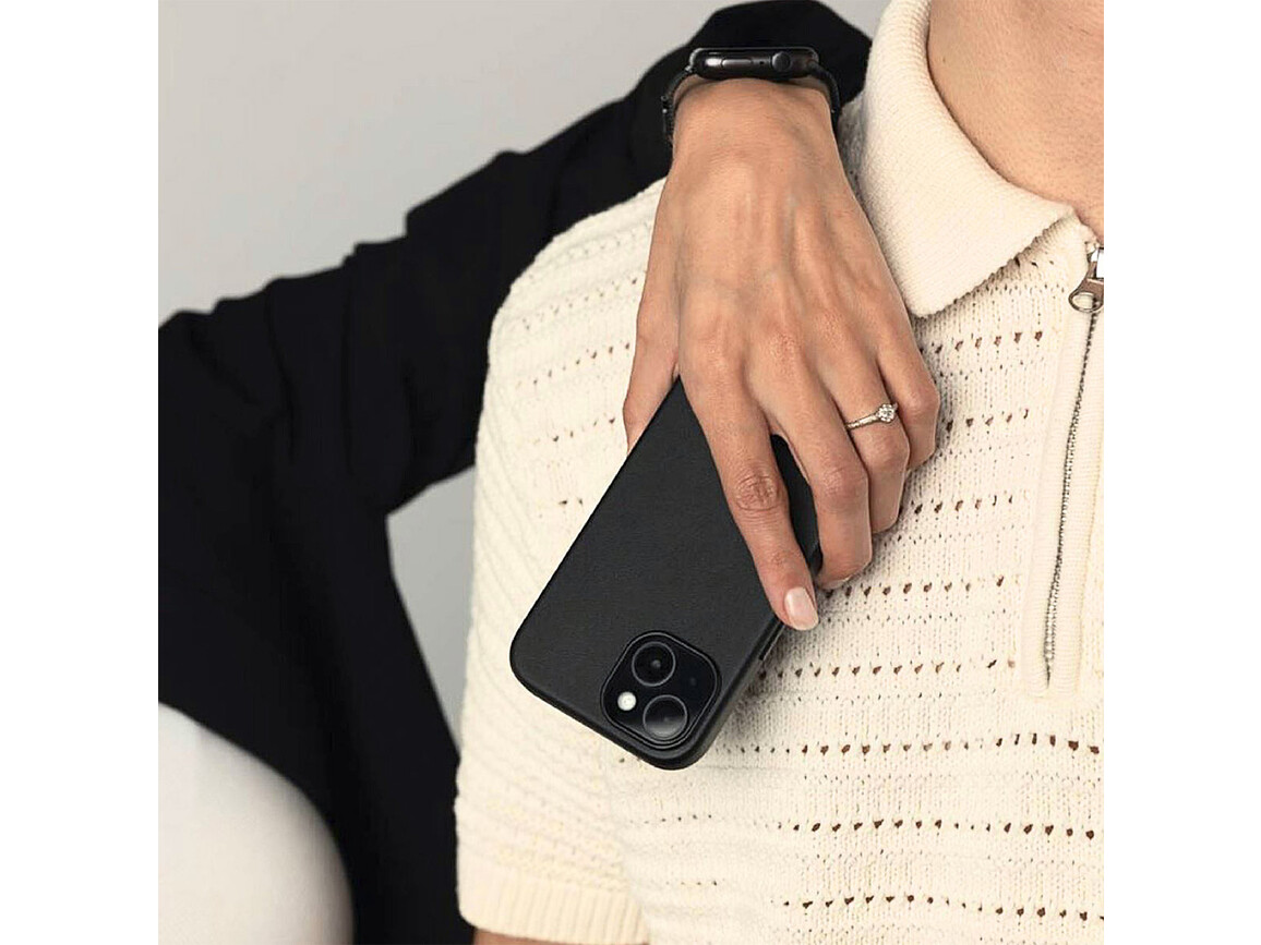 Vonmählen Kunstleder-Case für iPhone 16 Pro, schwarz