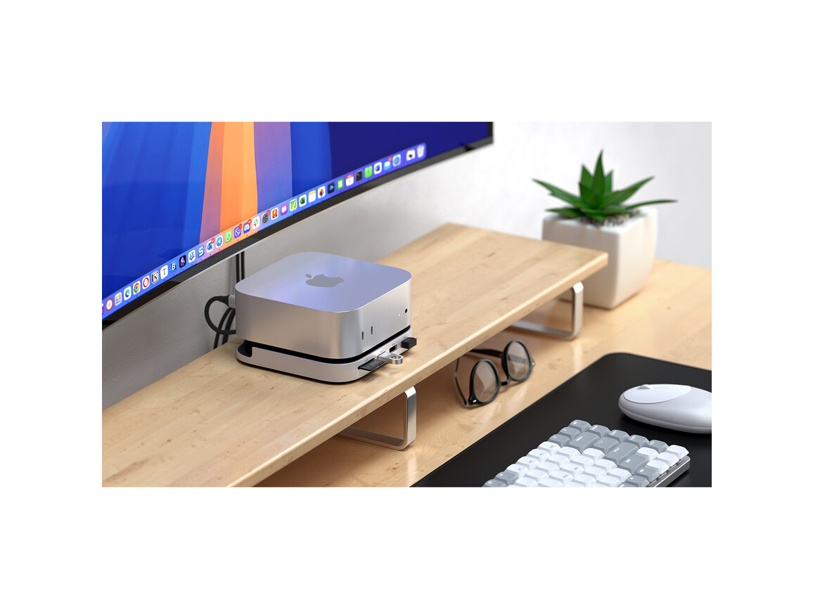 Satechi Stand Hub für Mac Mini M4 mit SSD Gehäuse, silber Satechi Stand Hub für Mac Mini M4 mit SSD Gehäuse, silber