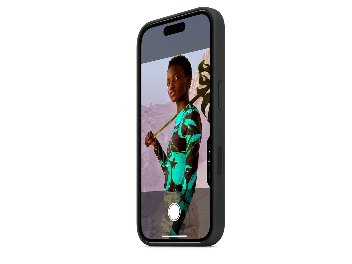 Apple iPhone 16 Silikon Case mit MagSafe, pfingstrose